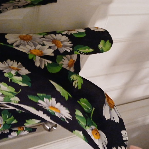 Daniel Field button-up blouse - Picture 6 of 7